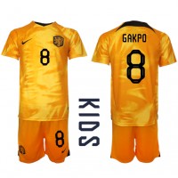 Nederländerna Cody Gakpo #8 Hemmadräkt Barn VM 2022 Kortärmad (+ Korta byxor)